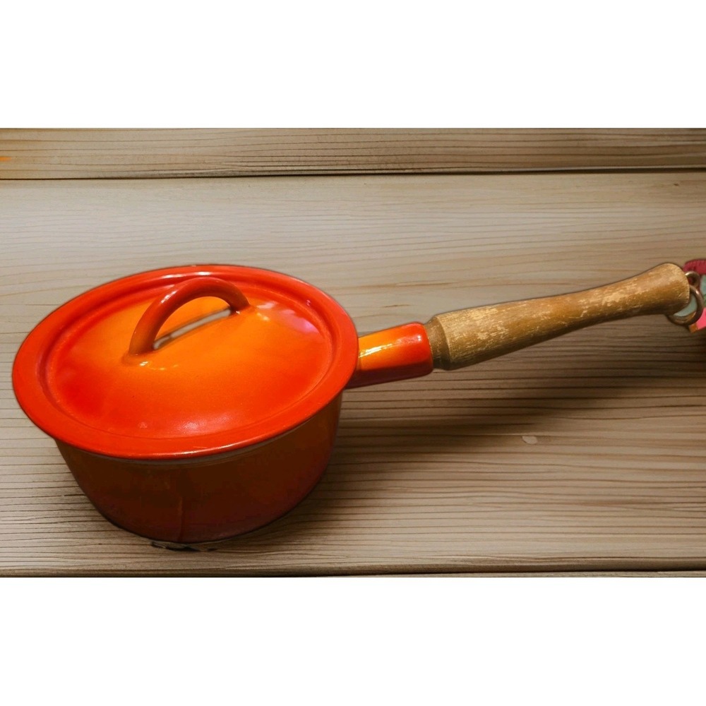 Vintage Descoware Enamel Cast Iron Pot w Lid Flame Orange 80-A Rare Wood Handle